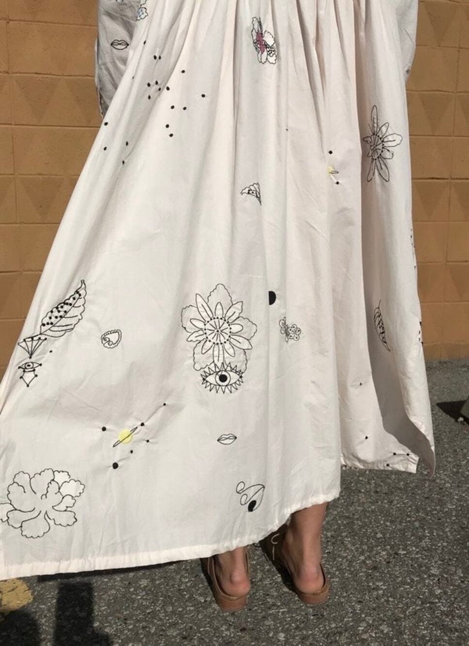 Mr. Larkin Chapelle Embroidered Nadine Skirt size M